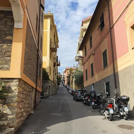 Apartment Su E Giu Levante Rapallo