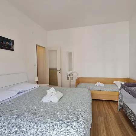 아파트 Su E Giu Levante 라팔로